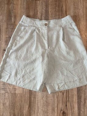 Banana Republic Linen Blend Light Blue Pleated Shorts High Rise Women's Size 8